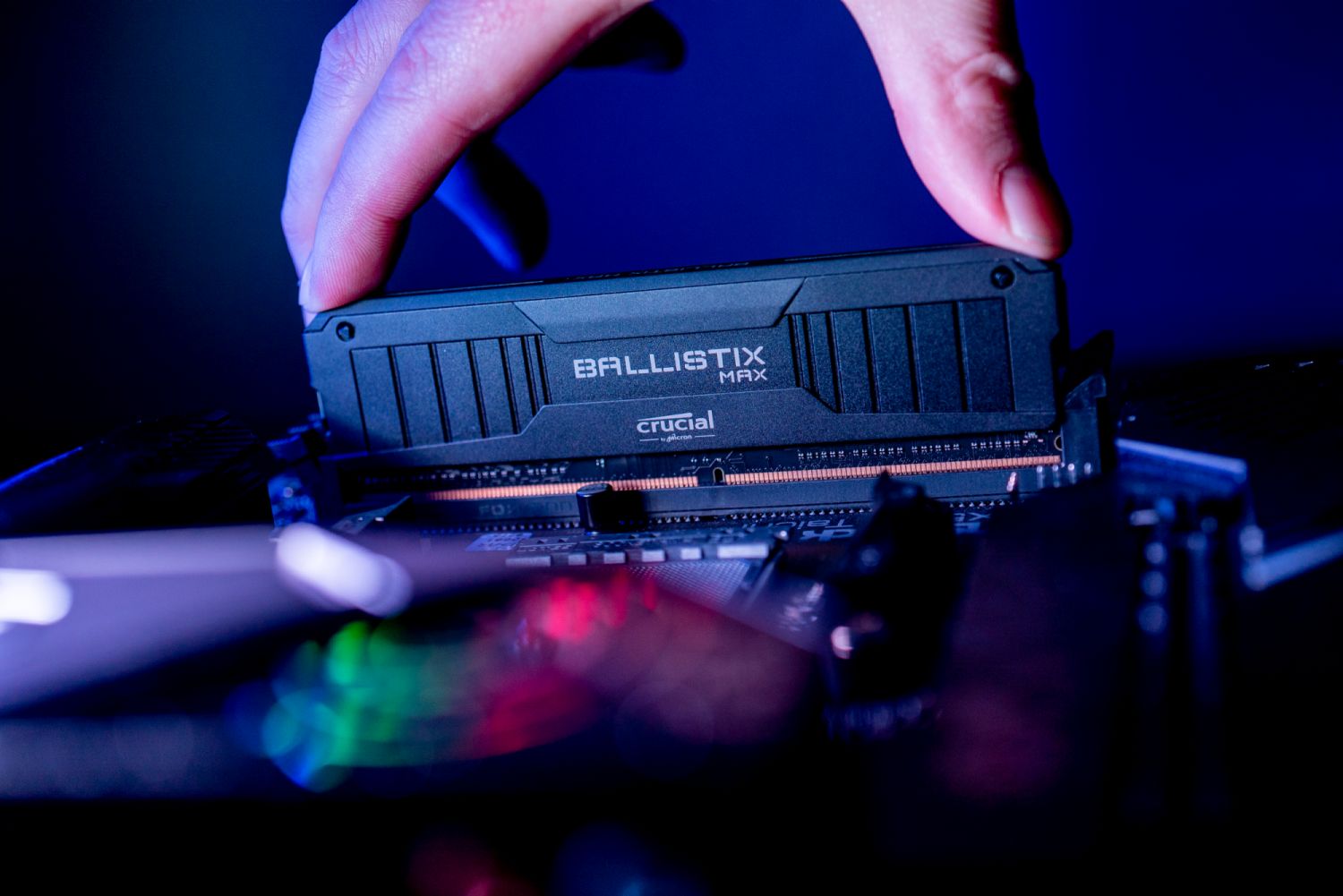 https://www.crucial.in/content/dam/crucial/dram-products/ballistix-max-udimm/images/in-use/Crucial-Ballistix-Extensive-Compatibility-MAX-Image.psd.transform/large-jpg/img.jpg